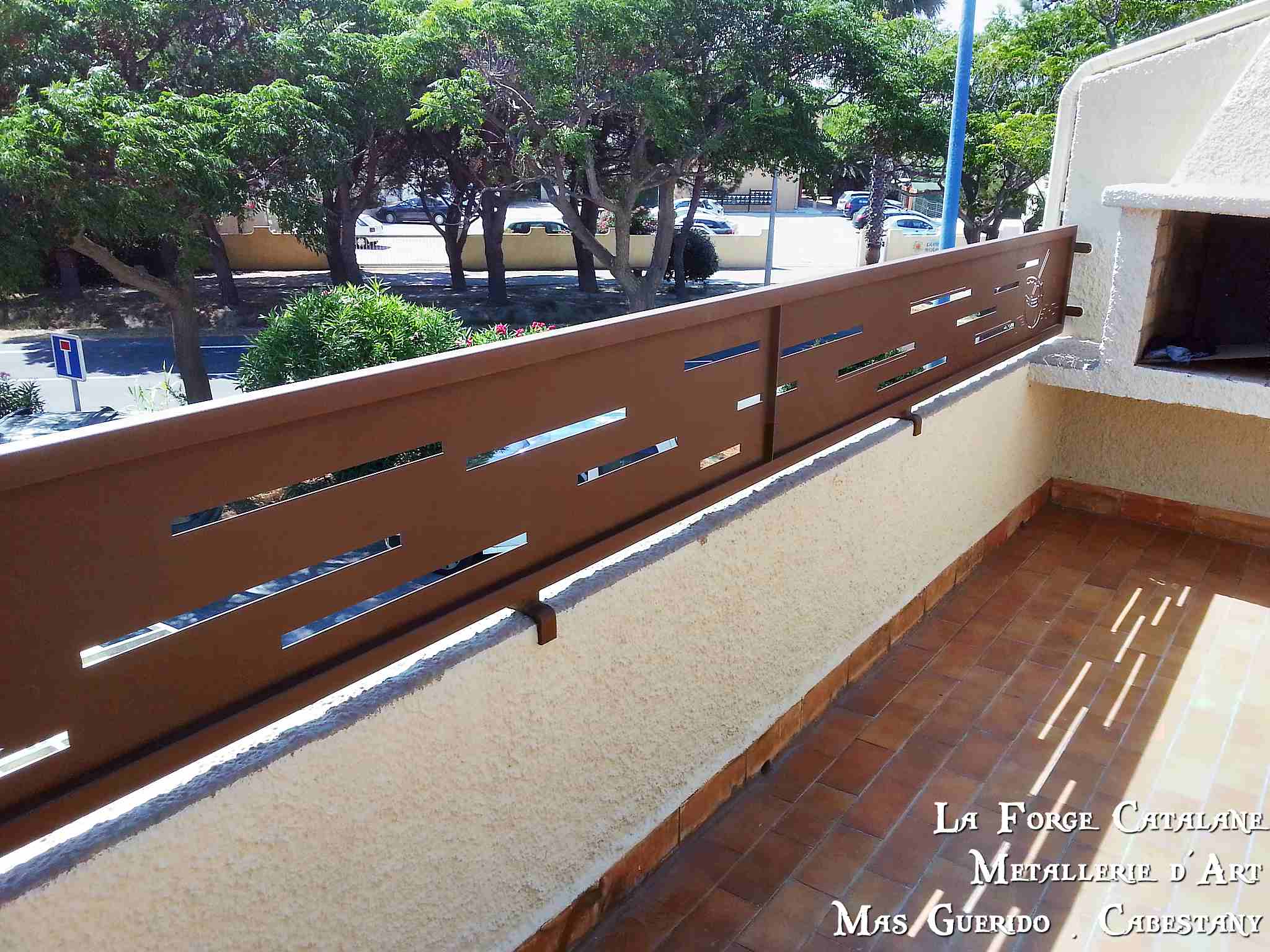 rambarde rehausse cloture decoupe laser fer La Forge Catalane.jpg